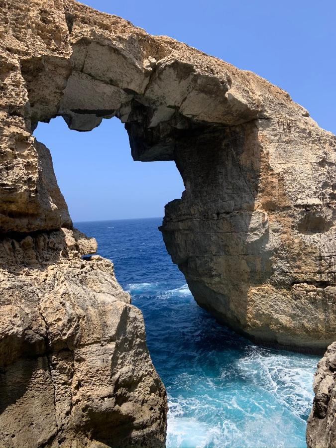 Sunrise Apt Near Beach Smarttv & Netflix Birżebbuġa Eksteriør billede