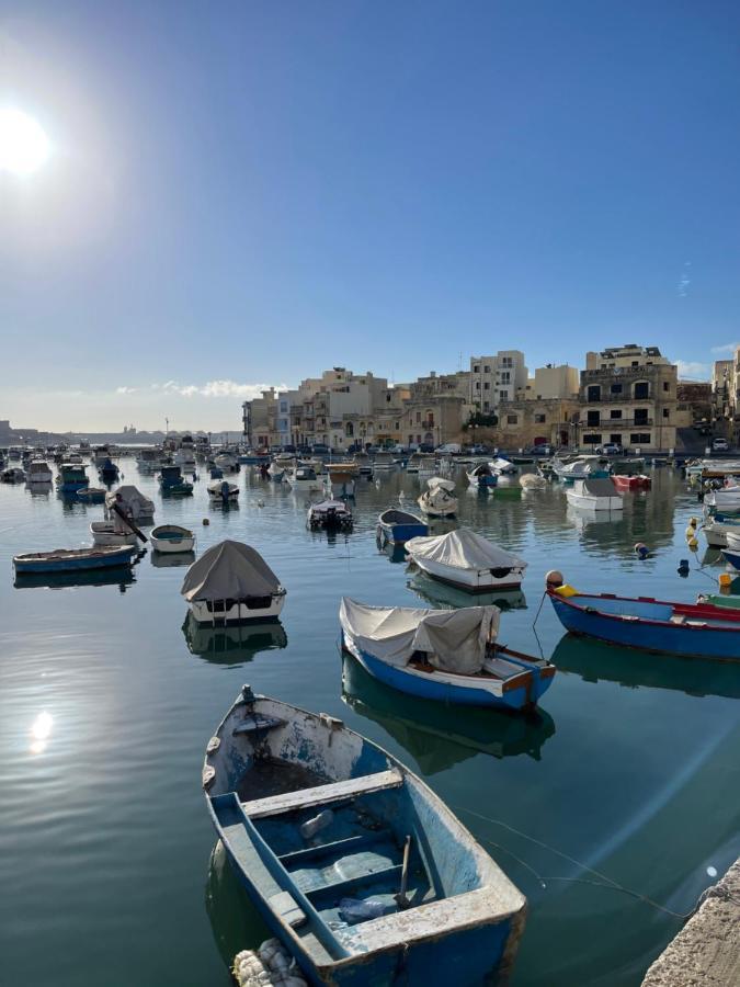 Sunrise Apt Near Beach Smarttv & Netflix Birżebbuġa Eksteriør billede